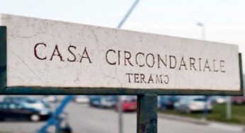 Violenza nel carcere di Teramo: detenuto armato ferisce agenti